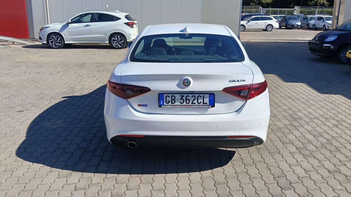 Alfa Romeo GIULIA 2.2 TD 160CV AT8 Business